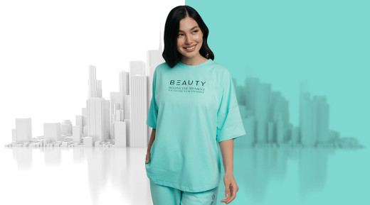Футболка BEAUTY BEGINS THE MOMENT